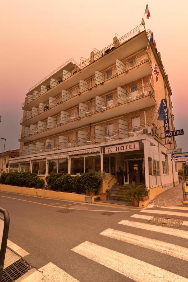 Hotel Ristorante La Marina Mhotelsgroup San Bartolomeo Al Mare Eksteriør billede