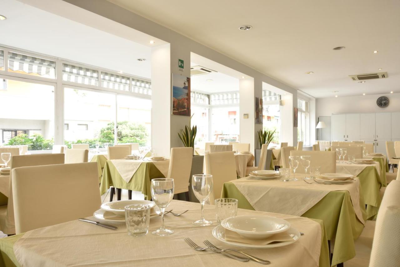 Hotel Ristorante La Marina Mhotelsgroup San Bartolomeo Al Mare Eksteriør billede