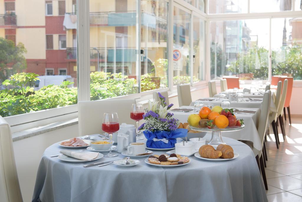 Hotel Ristorante La Marina Mhotelsgroup San Bartolomeo Al Mare Eksteriør billede